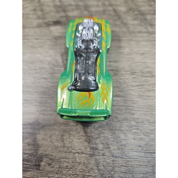 Hot Wheels Rodger Dodger Diecast 1/64 Mattel Loose Toy Car - Picture 4 of 5